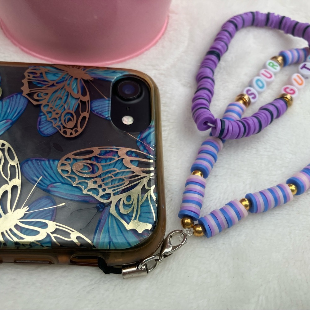 Olivia Rodrigo phone charmand bracelet title of her album sour and guts💜